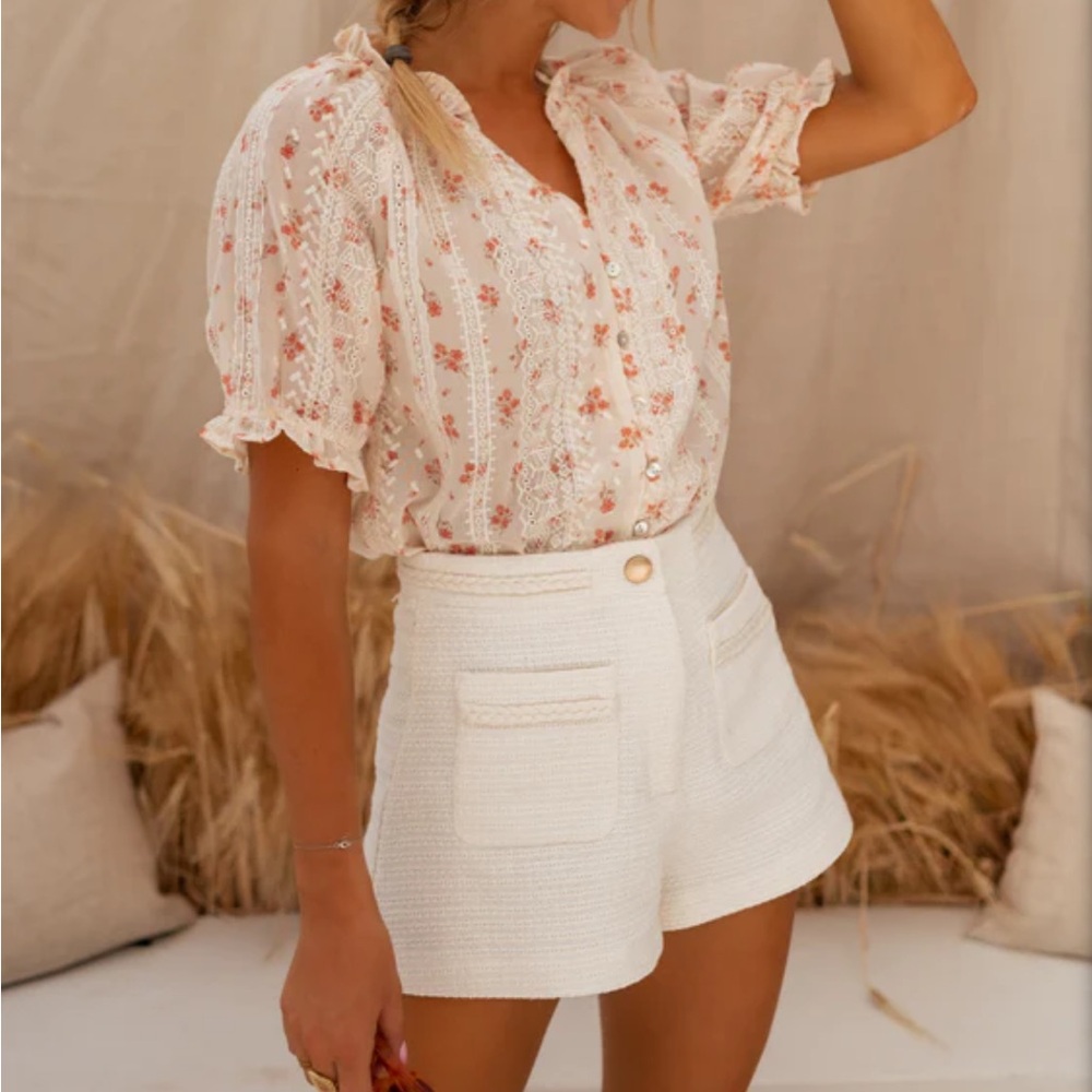 White Elegant Blouse with Textured Fabric